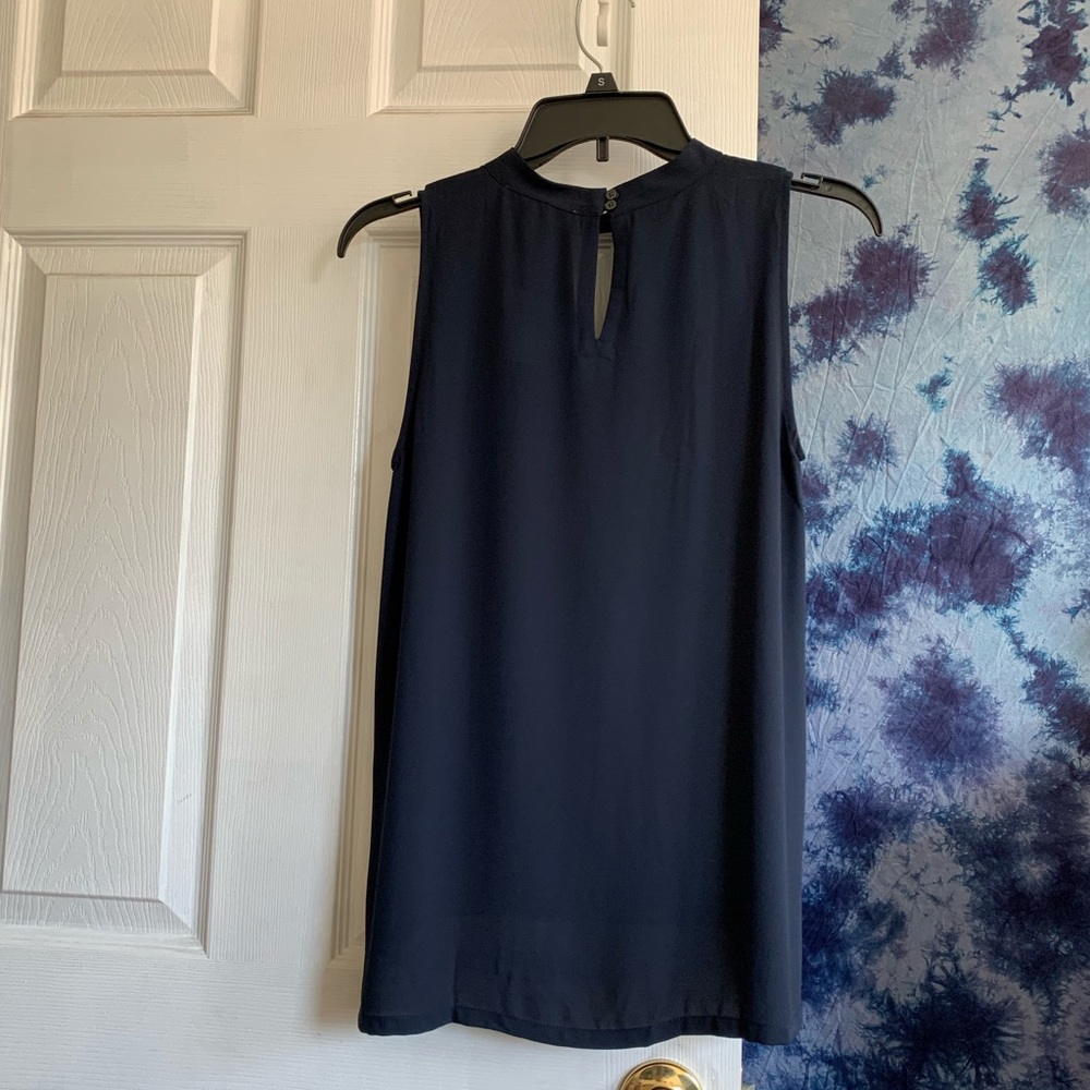 NWT LOFT High-Neck Keyhole Sleeveless Blouse - Picture 5 of 5